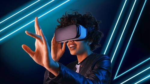Image for event: Virtual Reality Game Play